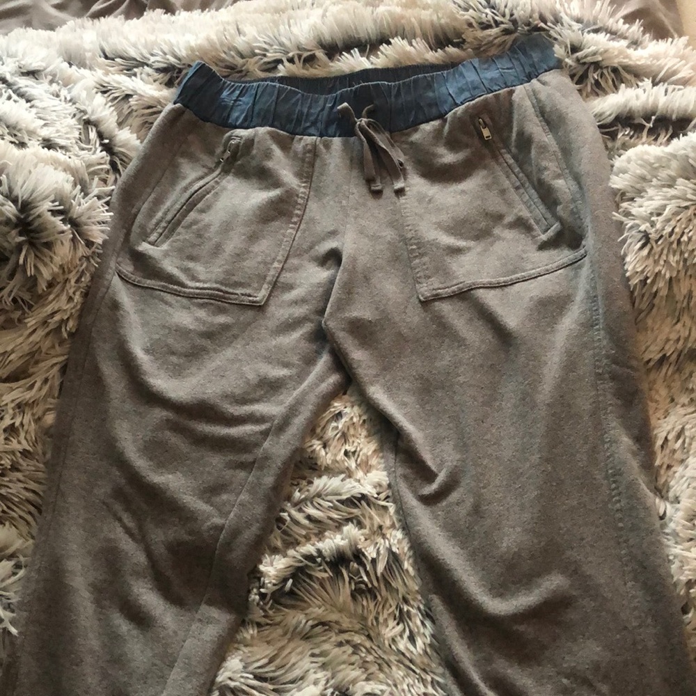 New York & Company sweat pants